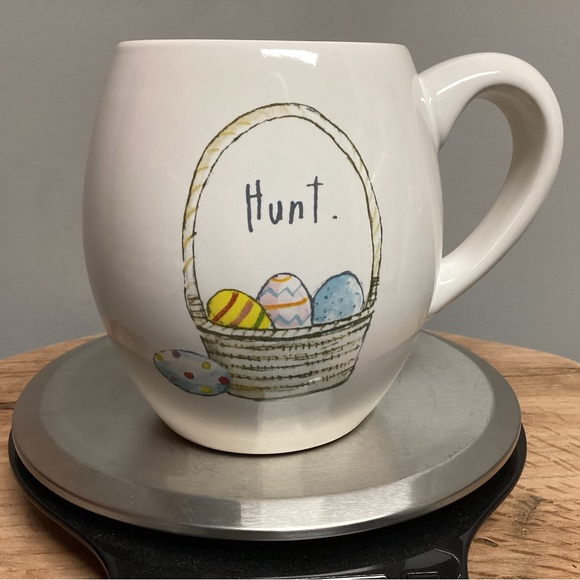 🟡 Vintage Rae Dunn “Hunt” - Beautiful Easter Mug / Cup for your Coffee or Tea - Picture 11 of 11